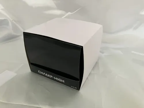 一种防摔型PDQ展示架的组装与使用方法
